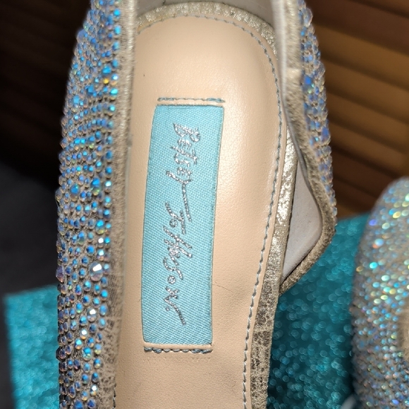 Betsey Johnson Star Crystal AB Platform Pump Heels - Picture 7 of 13